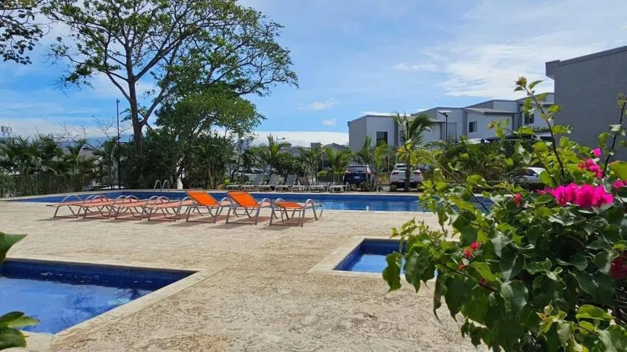 MLS-25-1662 LS ALQUILER CASA GUACIMA ALAJUELA  - Alquiler / Renta en Guácima