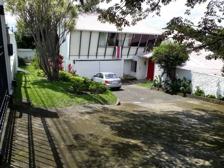 Casa en Venta en San Rafael, Escazú RAH #222667 - Venta en Escazú
