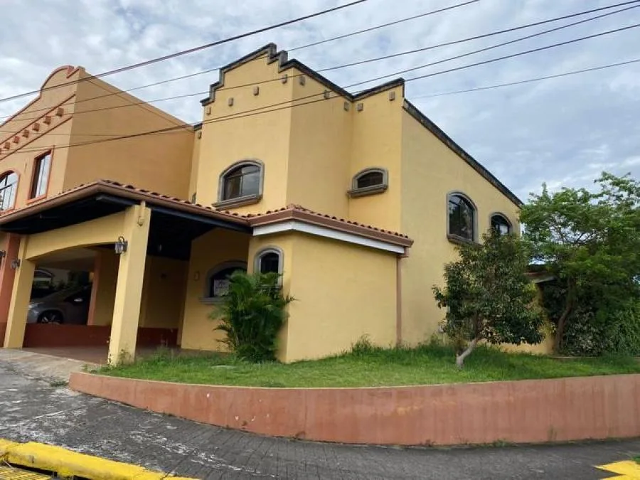Venta de Casa Condominio San Agustin - Venta en San Francisco