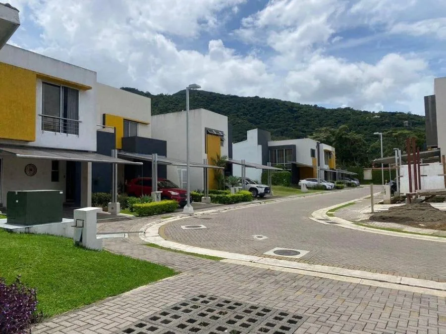 MLS-24-652 LS VENTA CASA SANTA ANA SAN JOSE - Venta en Santa Ana