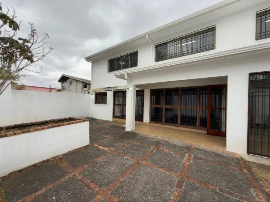 Se vende casa en Montes de Oca San José 26-96 - Venta en Montes de Oca