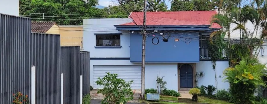 CURRIDABAT GRANADILLA NORTE VENDO CASA $350.000 - Venta en Curridabat