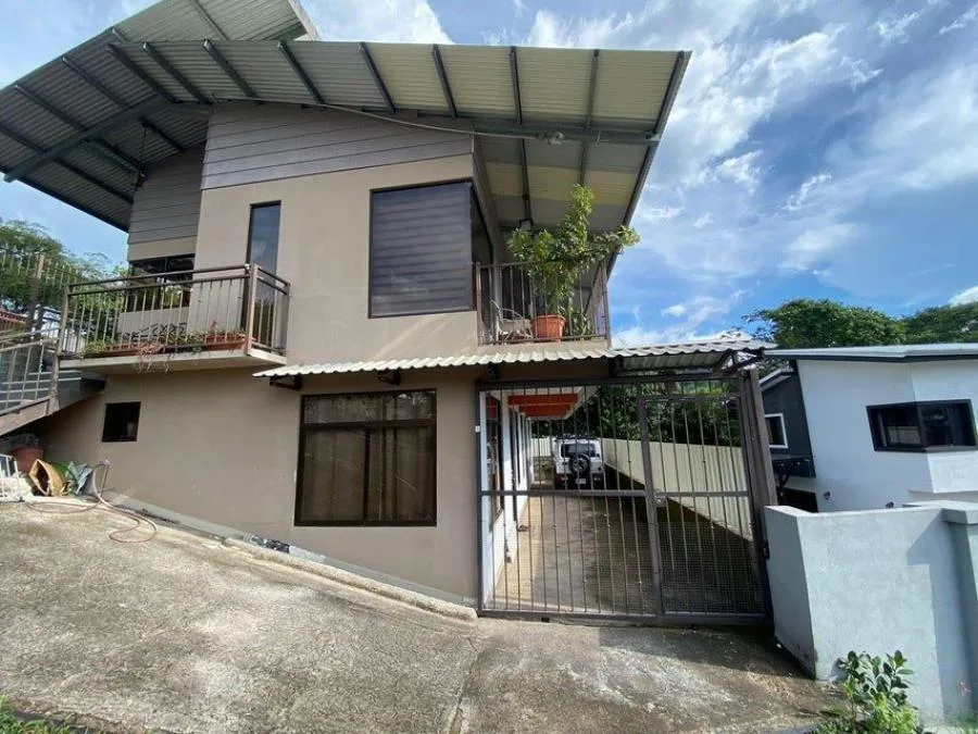 venta de casa en san jose canton mora  - Venta en Mora