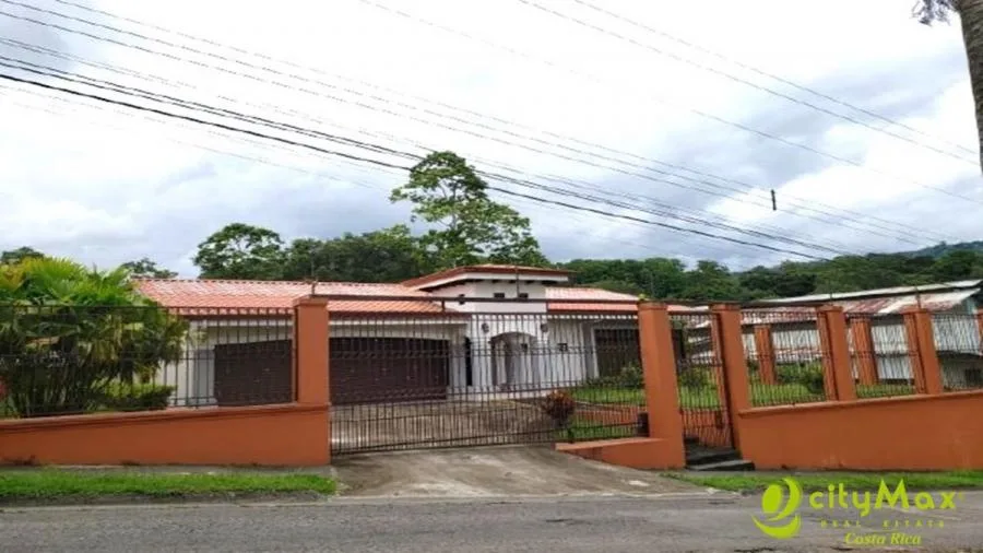 Hermosa Casa en venta en Turrialba Cartago - Venta en Turrialba