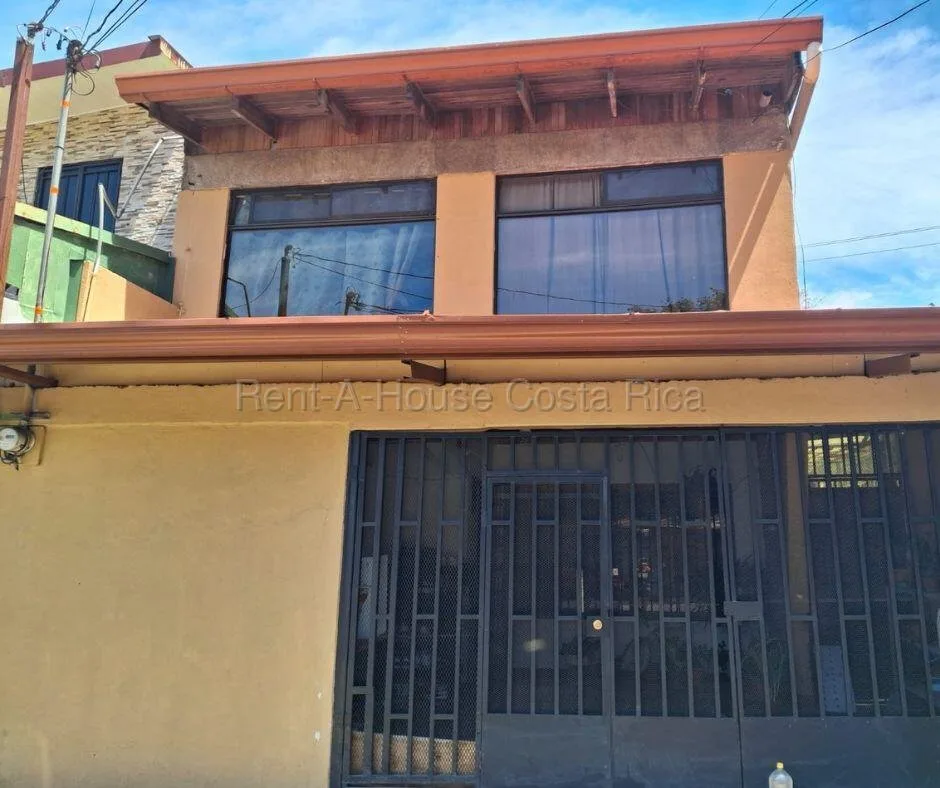 Venta casa de 1 nivel con patio amplio y uso comercial #26-1529 GS - Venta en Alajuela