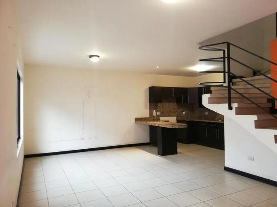 Venta de casa en Calle Lourdes, San Pedro en 200 000 $ (DJ 23-2249) - Venta en Montes de Oca — photo 2