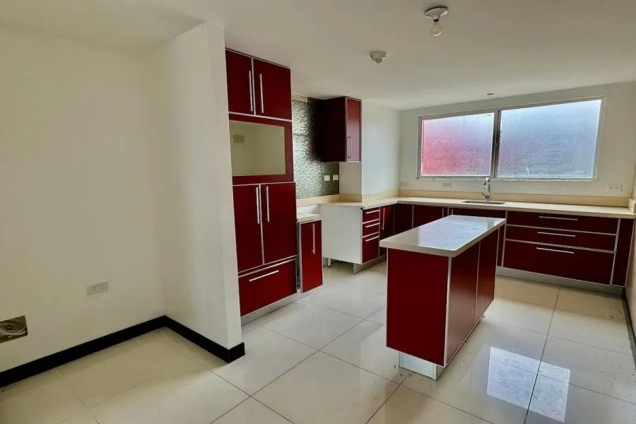 Venta de casa en Torre de Alcalá, Lourdes Montes de Oca $236.213 #SB105 - Venta en San Pedro — photo 3