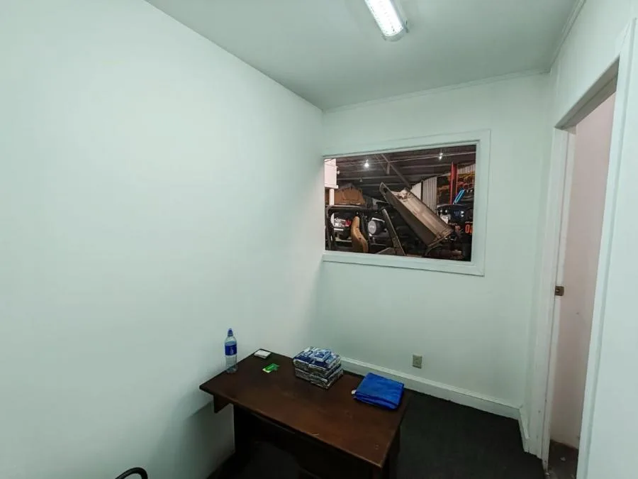Venta de bodega comercial en Guadalupe - Venta en Goicoechea — photo 4
