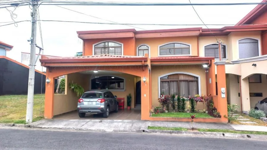 CASA VENTA EN CONDOMINIO VERAPAZ, GOICOECHEA RAH 24432  - Venta en Goicoechea