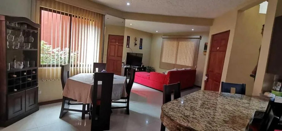 Oportunidad de comprar dos casas al precio de una en condominio en El Carmen de Guadalupe RAH 23117 - Venta en Goicoechea — photo 5