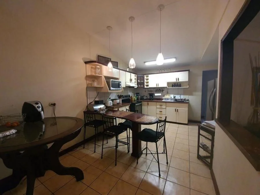 CASA EN VENTA EN LOS COLEGIOS SUR, MORAVIA RAH 231323  - Venta en Moravia — photo 4