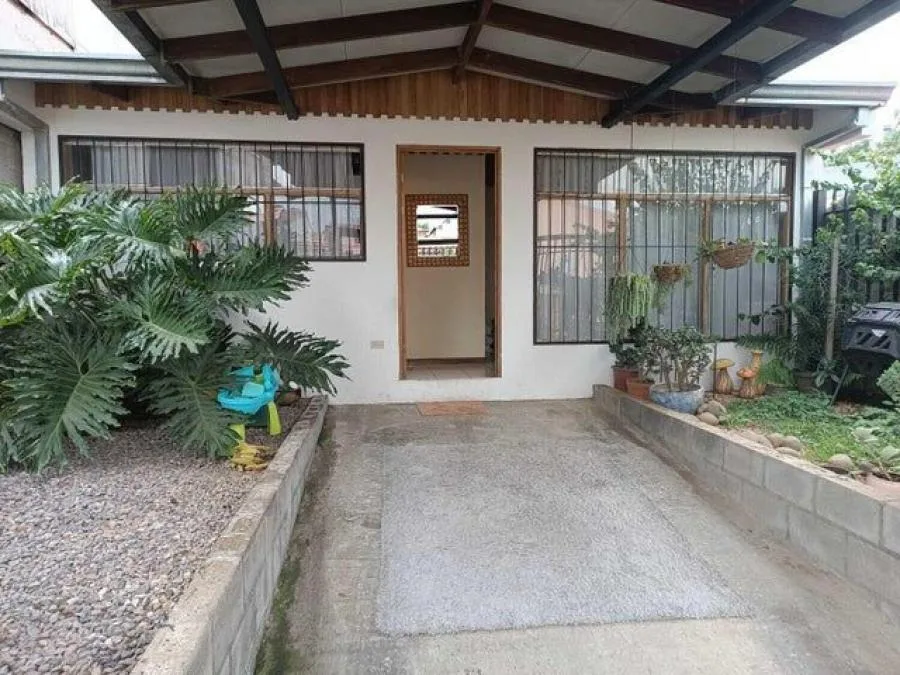 Casa en Venta en Desamparados, San José. RAH 24-667 - Venta en Desamparados