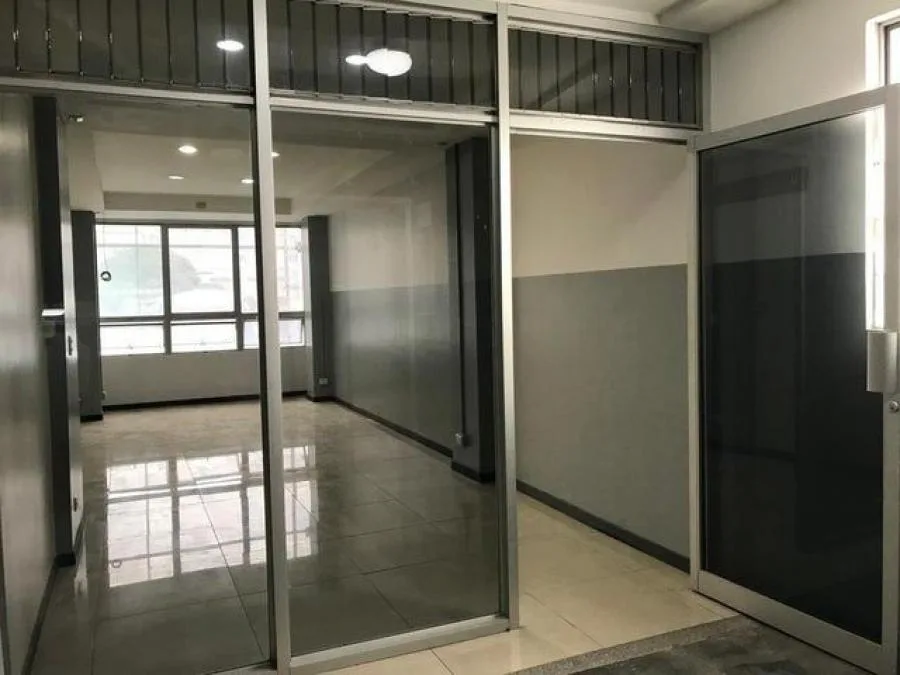 Alquiler de Local Comercial en San José. - Alquiler / Renta en San José — photo 5