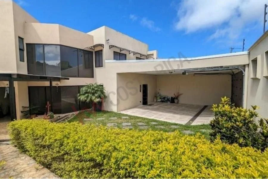 Venta de casa en Heredia, San Rafael Heredia, Lon Angeles,San  - Venta en LosAngeles