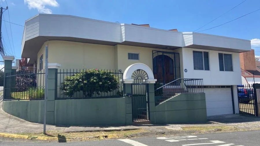 Venta de Casa en Montes de Oca, San José. RAH 25-923 - Venta en Montes de Oca