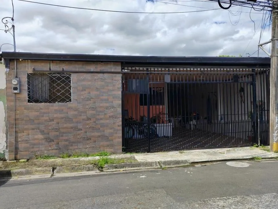 Venta de Casa en Desamparados, San José. RAH 25-813 - Venta en Desamparados