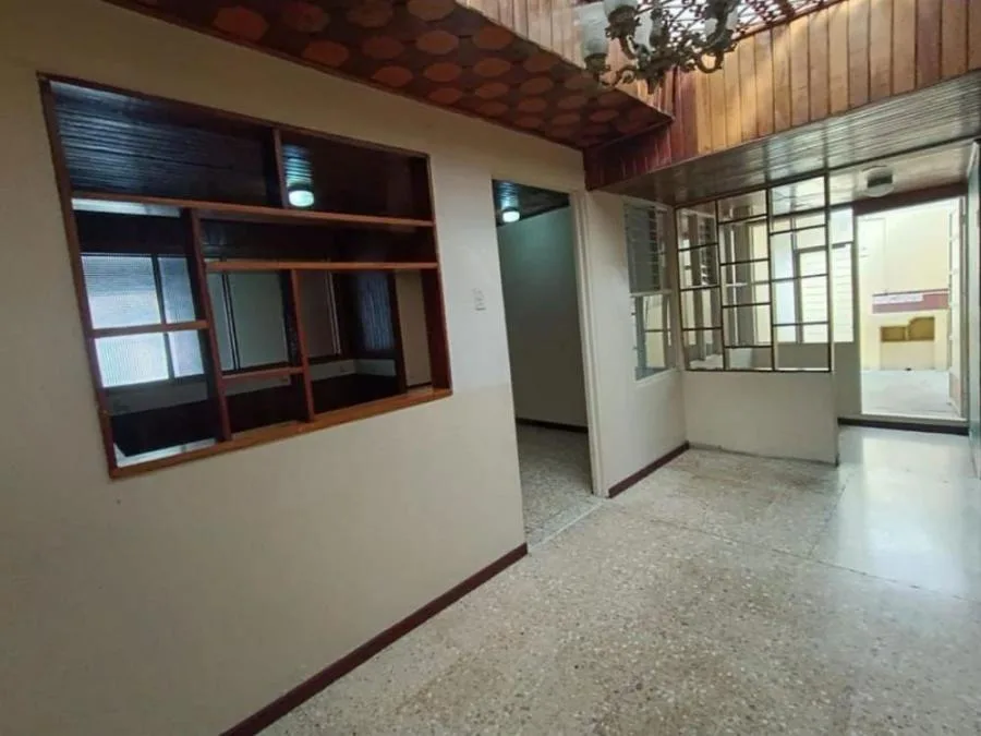 Venta de casa con tres apartamentos en La Guaria Occidental, Moravia USD 350,000 #GA0003 - Venta en San Vicente
