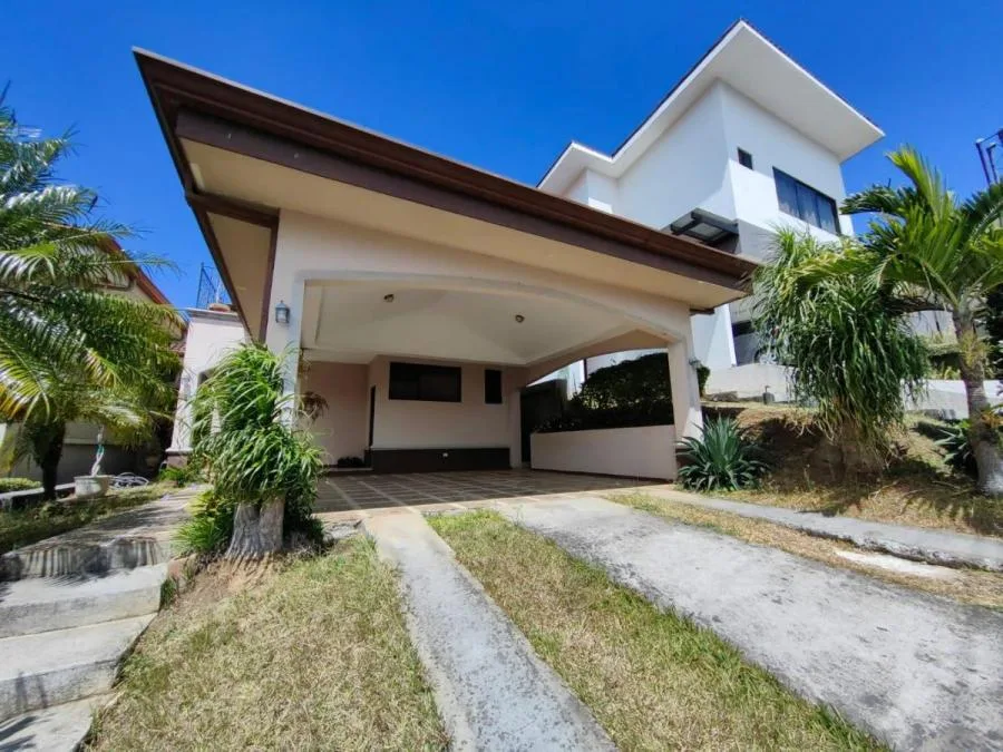 CASA EN VENTA EN CONDOMINIO LA LADERA, HEREDIA RAH 232131  - Venta en Heredia
