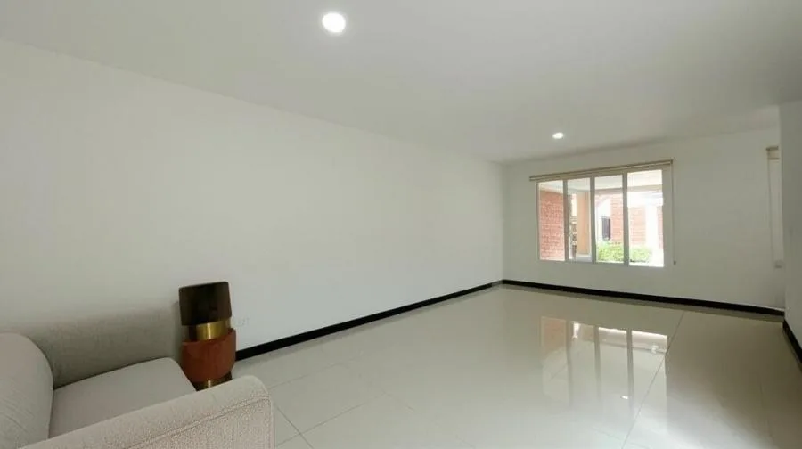 Venta de casa en San Antonio Escazú MGA - Venta en San Antonio — photo 3