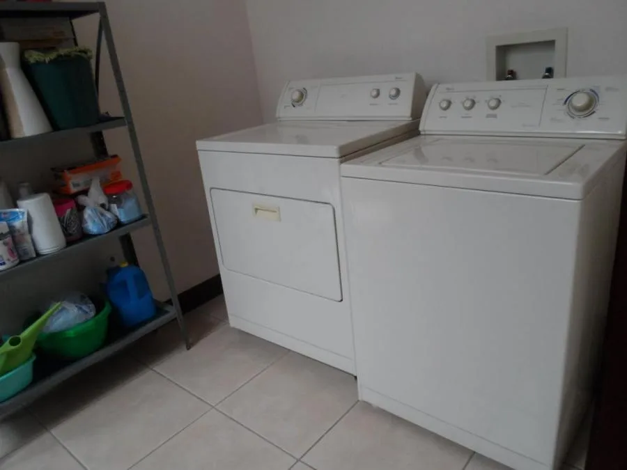 CASA EN VENTA EN BARRIO LA GUARIA, MORAVIA RAH 241309  - Venta en Moravia — photo 2