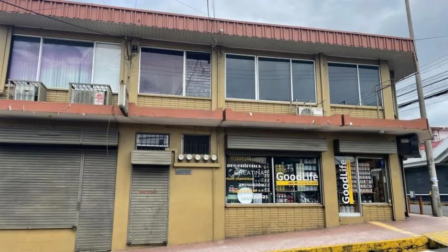 ALQUILER OFICINA l HEREDIA CENTRO l SEGUNDO PISO l PRECIO NEGOCIABLE. - Alquiler / Renta en Heredia