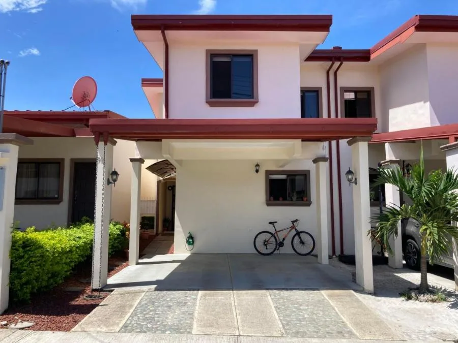 Venta apartamento planta baja con terraza y seguridad #26-1852 GS - Venta en Alajuela