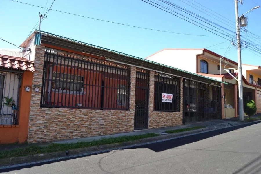 Casa en venta en Santa Barbara, Heredia. RAH 22-2061 - Venta en Santa Bárbara