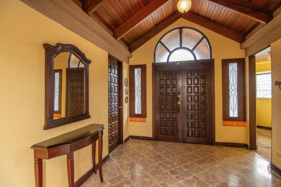 VENTA DE CASA, SAN JOSÉ, MORAVIA, LOS COLEGIOS - Venta en Moravia — photo 4