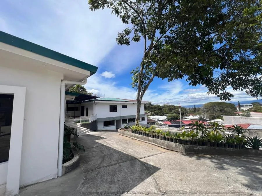 Se vende casa en San Rafael Escazú 26-522 - Venta en Escazú