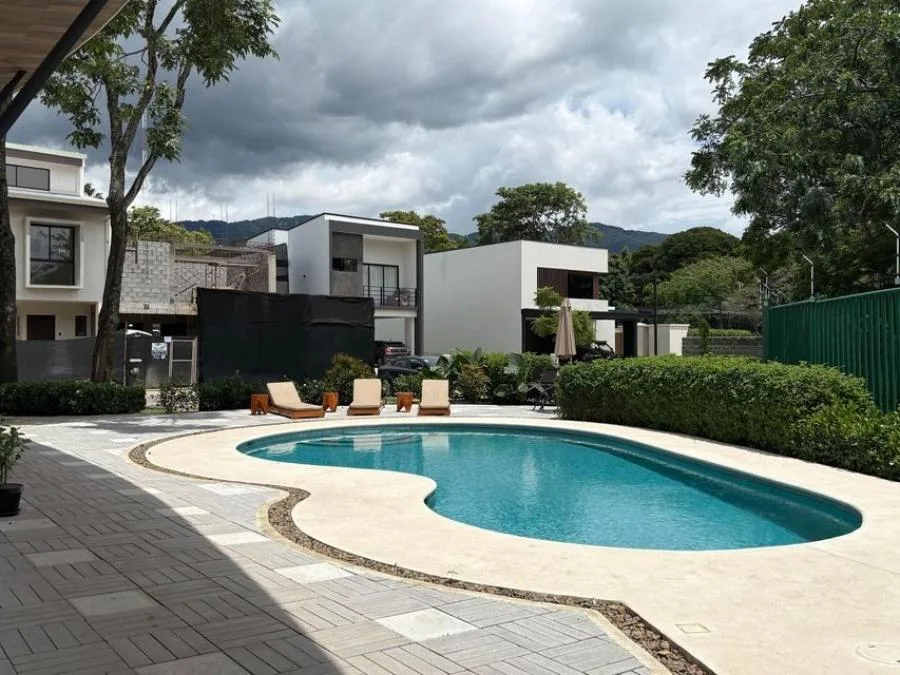 ¡Construya la casa de sus sueños en Santa Ana Urbano! - Venta en Santa Ana