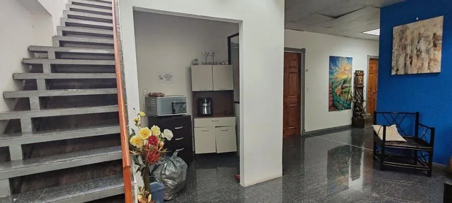 MLS-26-27 LS VENTA EDIFICIO CON LOCALES COMERCIALES Y APARTAMENTOS HEREDIA CENTRO - Venta en Heredia