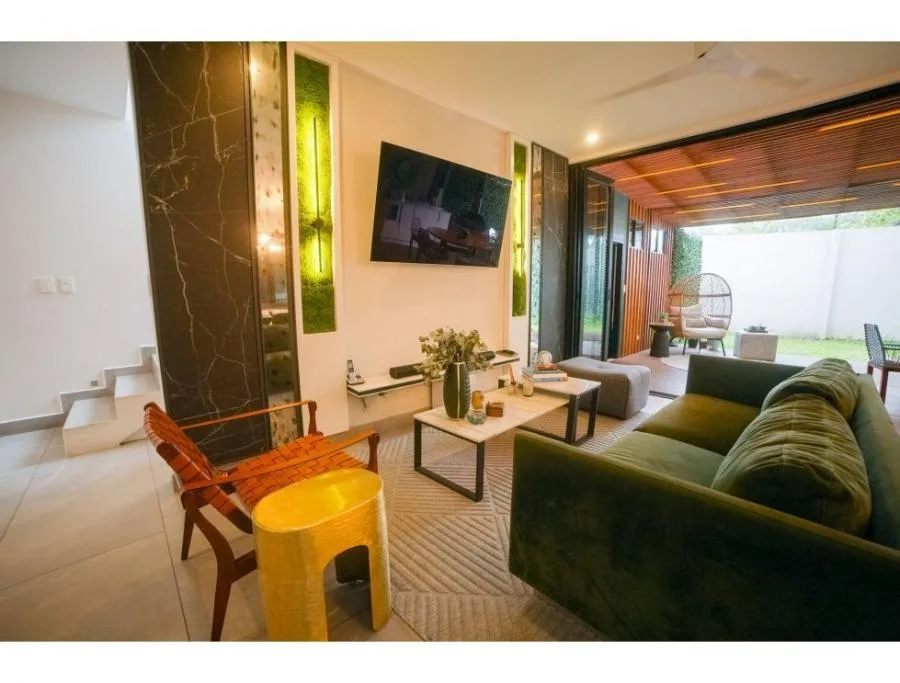 Venta de casa en condominio Lusso, Santa Ana US$470,000 # MA001 - Venta en Santa Ana