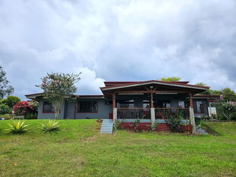 EXCLUSIVA FINCA EN VENTA EN SAN RAFAEL DE PÉREZ ZELEDÓN, COSTA RICA - Venta en Perez Zeledón