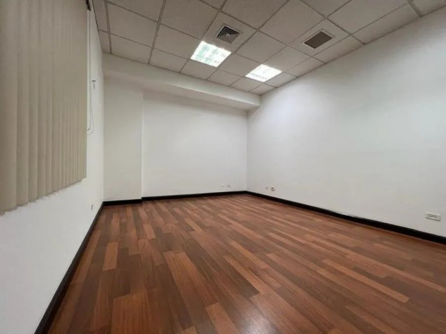 Venta de Edificio Comercial en La Uruca, San José. - Venta en Uruca — photo 4