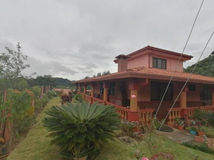 Hermosa casa en venta Llano Los Ángeles, Corralillo Cartago MLS 23-1285 - Venta en Corralillo