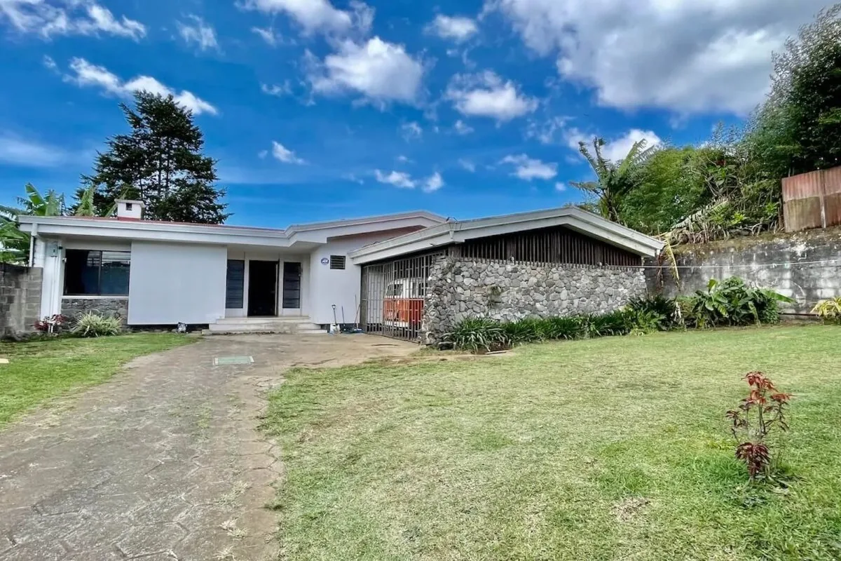 Venta de casa independiente en San Rafael, Montes de Oca $395.000 #LL111 - Venta en San Pedro