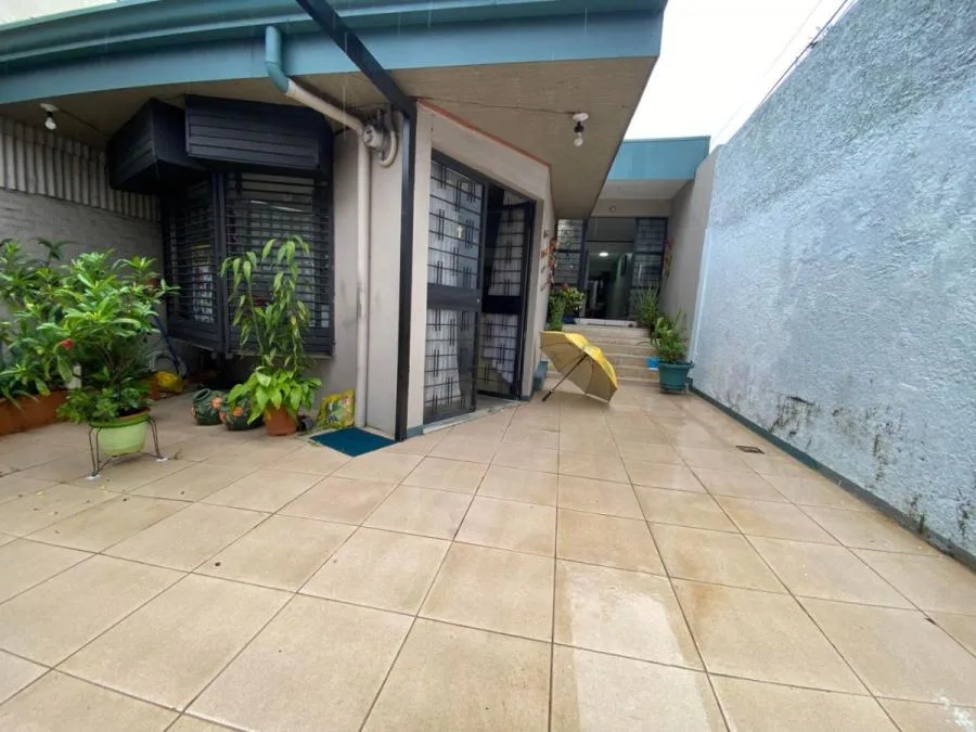 CASA EN VENTA EN GOICOCHEA, cod: CTL MLS #25-356 - Venta en Goicoechea