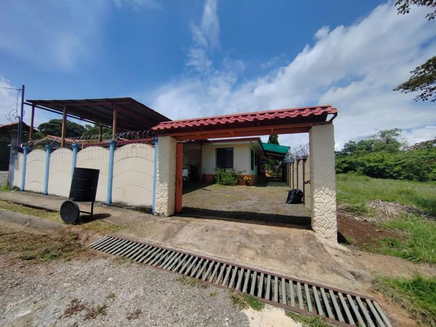 Se alquila casa quinta en Trinidad Vieja Orotina GB - Alquiler / Renta en Trinidad Vieja