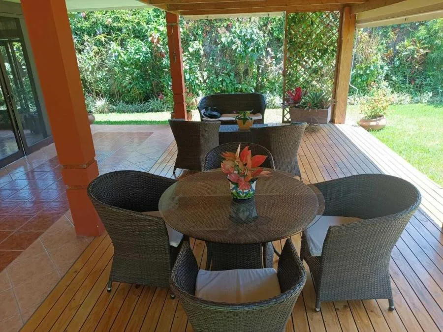 Venta de Casa en Guachipelín Escazú en lote de 1532 m2 MGA - Venta en Escazú