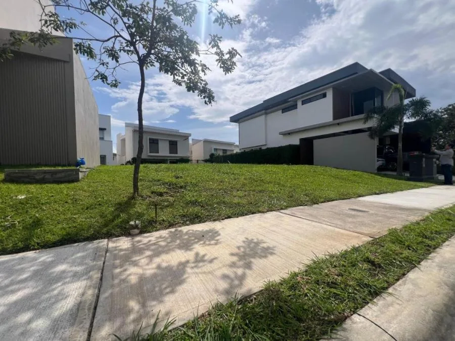 Venta de Lote en San Rafael de Alajuela. RAH 26-368 - Venta en San Rafael