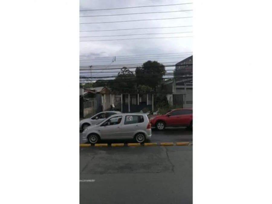 VENTA DE LOTE CON CONSTRUCCION A DEMOLER, SAN JOSE, LA URUCA - Venta en Uruca