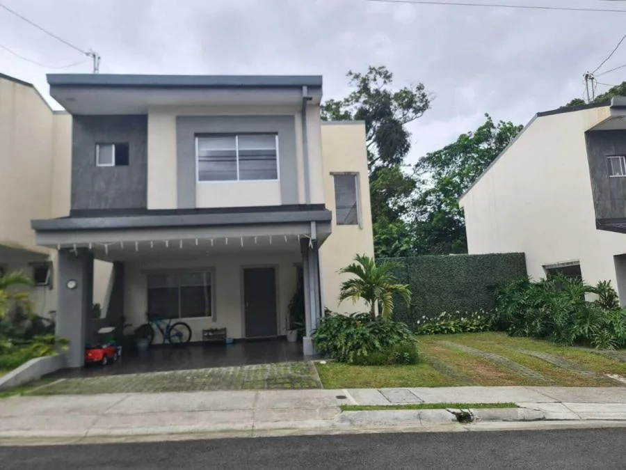 CASA EN VENTA EN MATA DE PLÁTANO, GOICOECHEA RAH 2313  - Venta en Mata de Platano