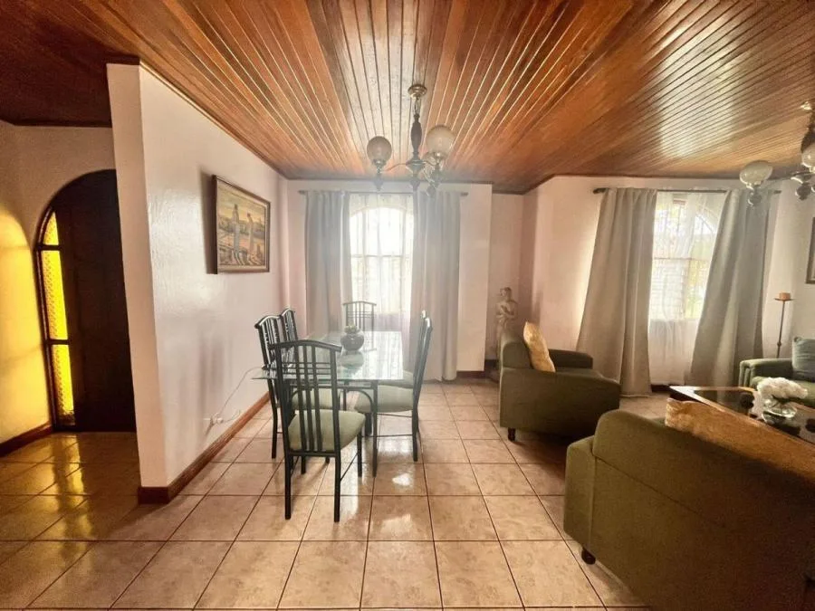 Venta de Casa + Mini Apto en San Juan de Tibás. RAH 26-786 - Venta en Tibás — photo 3
