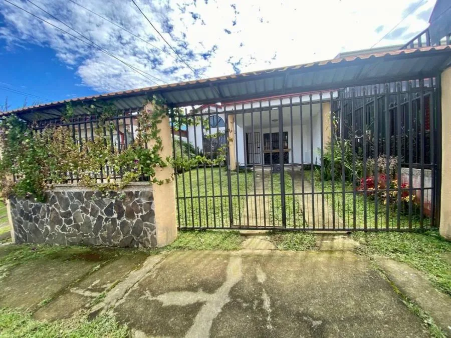 CASA EN VENTA EN RESIDENCIAL BRUNO MARTÍNEZ, IPIS RAH 24421  - Venta en Ipís