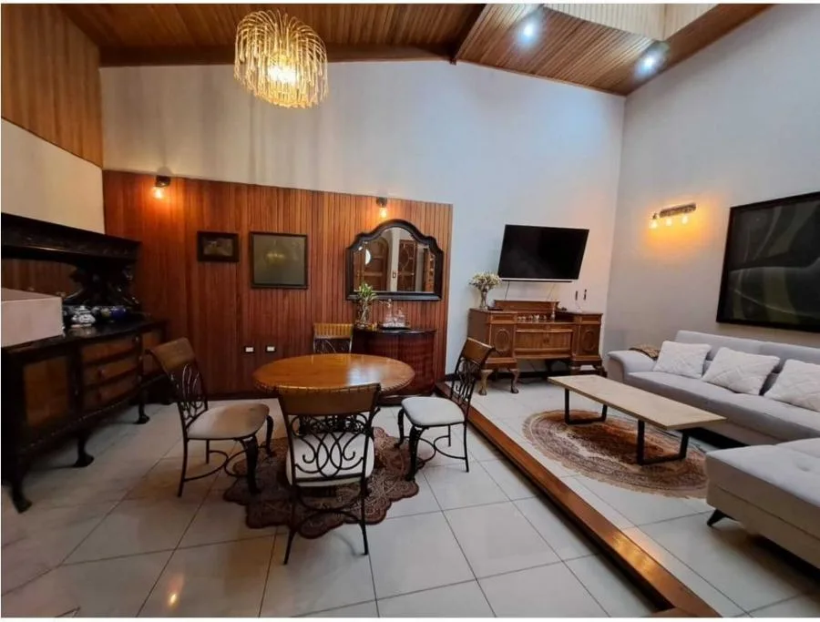 Venta de casa independiente cerca de Los Yoses Sur, San José US$250,000 #JM61 - Venta en San Pedro — photo 4