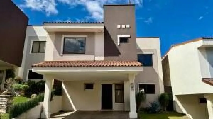 Condominio Altivar, en Moravia - Venta en Moravia