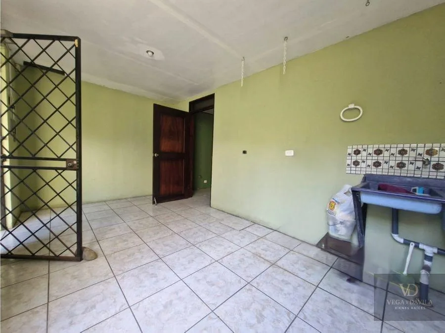 Venta de casa esquinera, en Residencial Villa Adobe, San Pablo Heredia  - Venta en San Pablo — photo 5