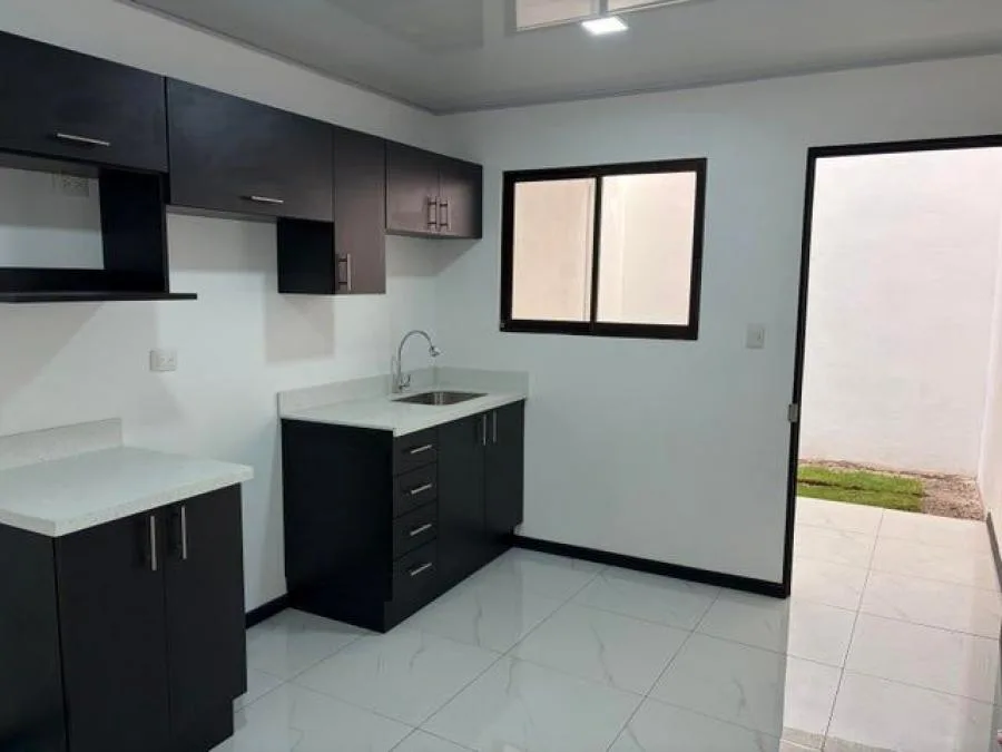 Venta de Casa en Tibás, San José. - Venta en Tibás — photo 3