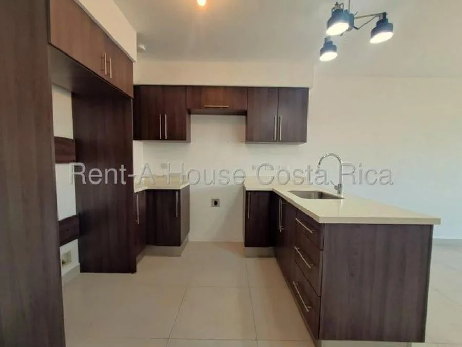 SE ALQUILA APARTAMENTO EN TORRES ALTAMIRA SAN PABLO HEREDIA - Alquiler / Renta en San Pablo — photo 2