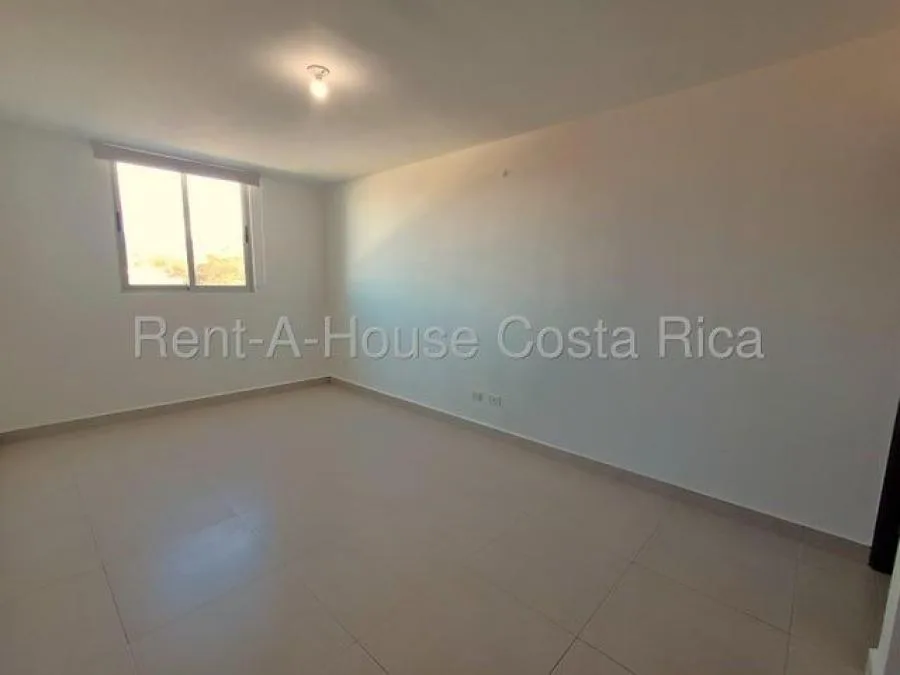 SE ALQUILA APARTAMENTO EN TORRES ALTAMIRA SAN PABLO HEREDIA - Alquiler / Renta en San Pablo — photo 5
